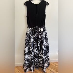 Aidan Mattox Elegant floor length gown